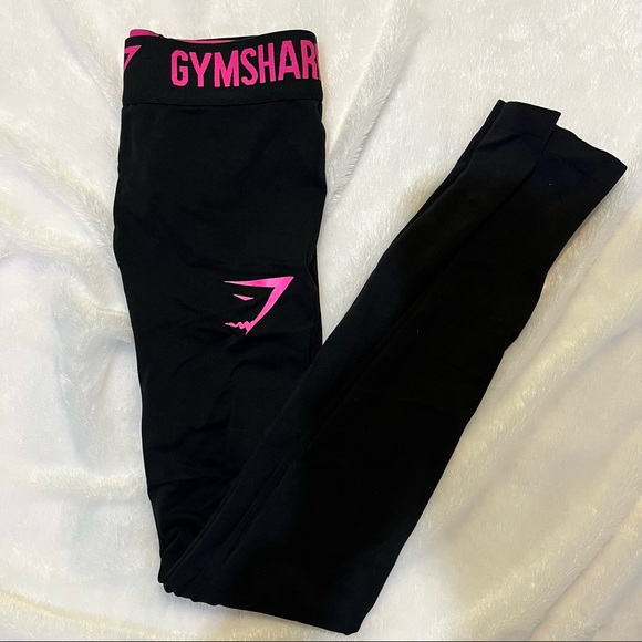 BLACK & HOT PINK GYMSHARK LEGGINGS - Picture 1 of 3